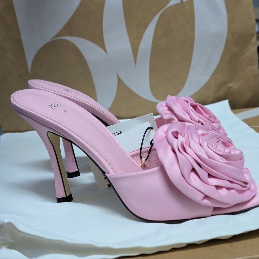 Zara Light Pink Satin Effect Rose Embellished Heels Size 8 NWT - Picture 4 of 7